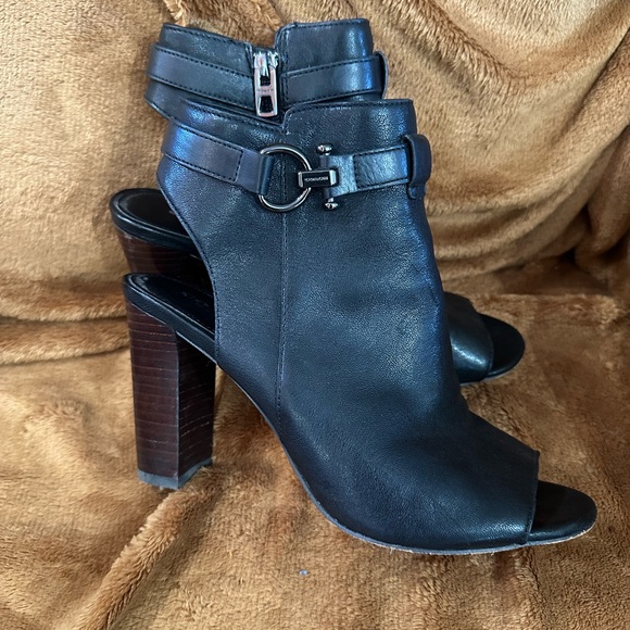 Coach Lafayette Peep Toe - Picture 2 of 6